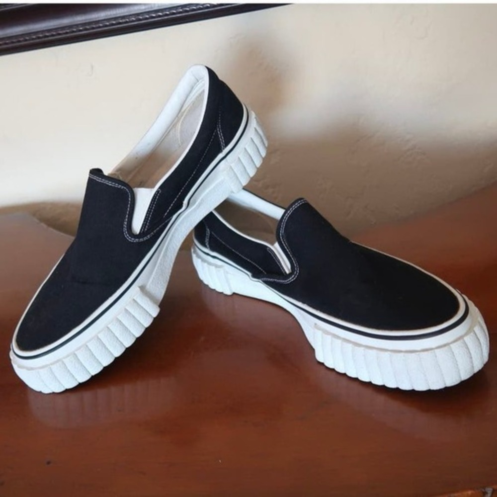 Ganryu Black Canvas Slip-On Sneakers Size 11 - Picture 2 of 6